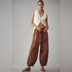 NWT! By Anthropologie Washed Eyelet Jogger Pants - Size XS 🟡